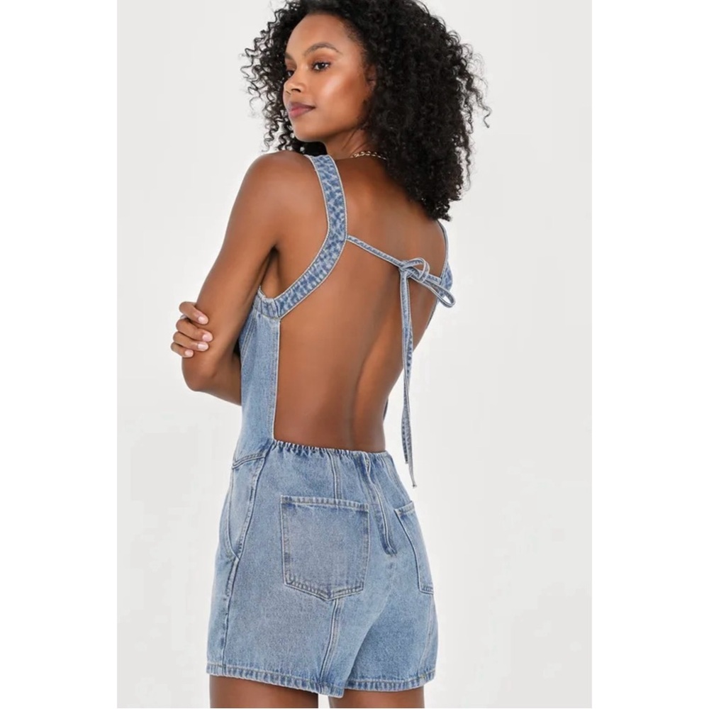 Lulu’s Trendy Attitude Medium Wash Backless Denim Romper